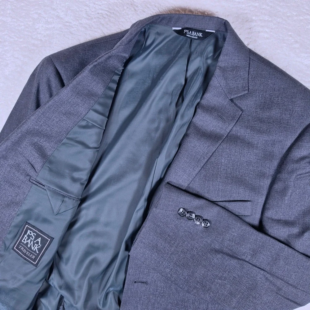 Jos. A. Bank Traveler Chelsea Mens 44 Regular Grey Wool Tailored Fit Blazer L/S